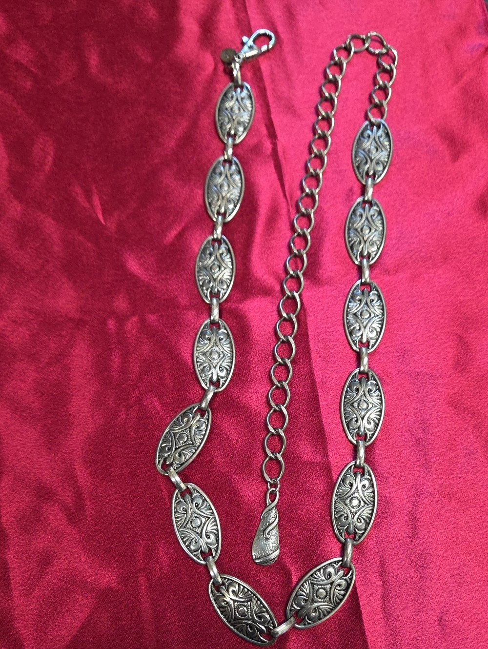 Antique-Style Silver Floral Link Women's Metal Belt - Picture 1 of 6